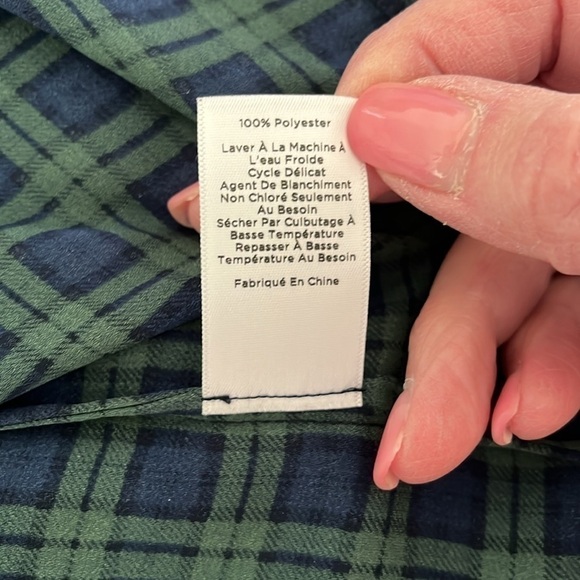 Talbots Women’s Blue And Green Plaid Blouse Size Large NWOT - Picture 8 of 8